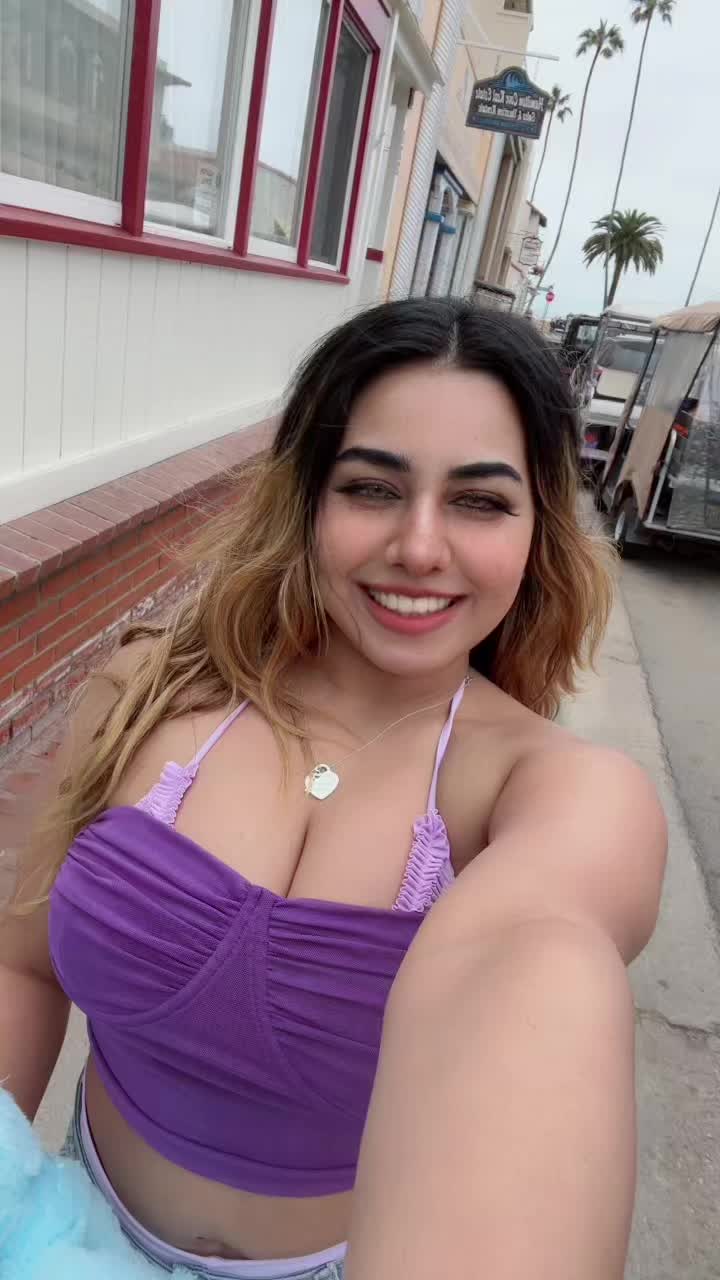 @Dee