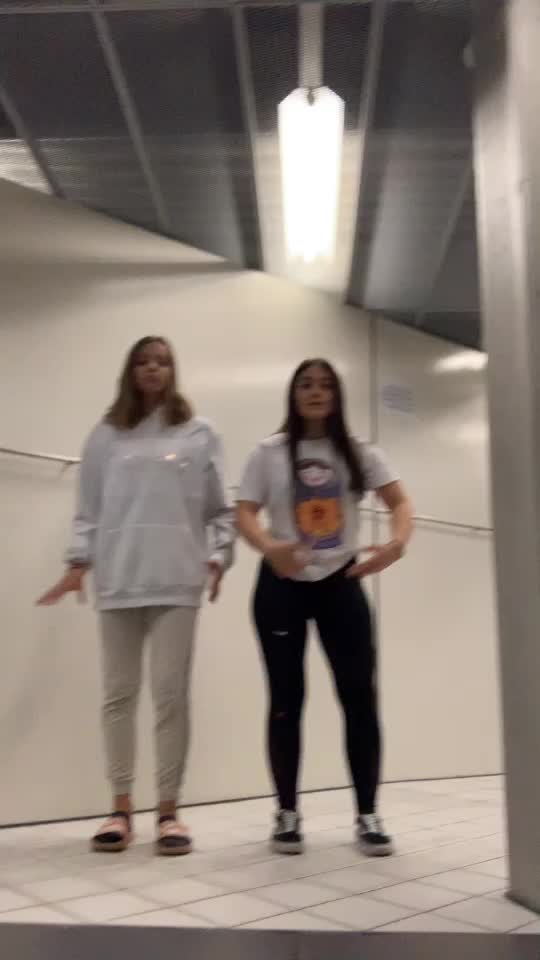 @sarah