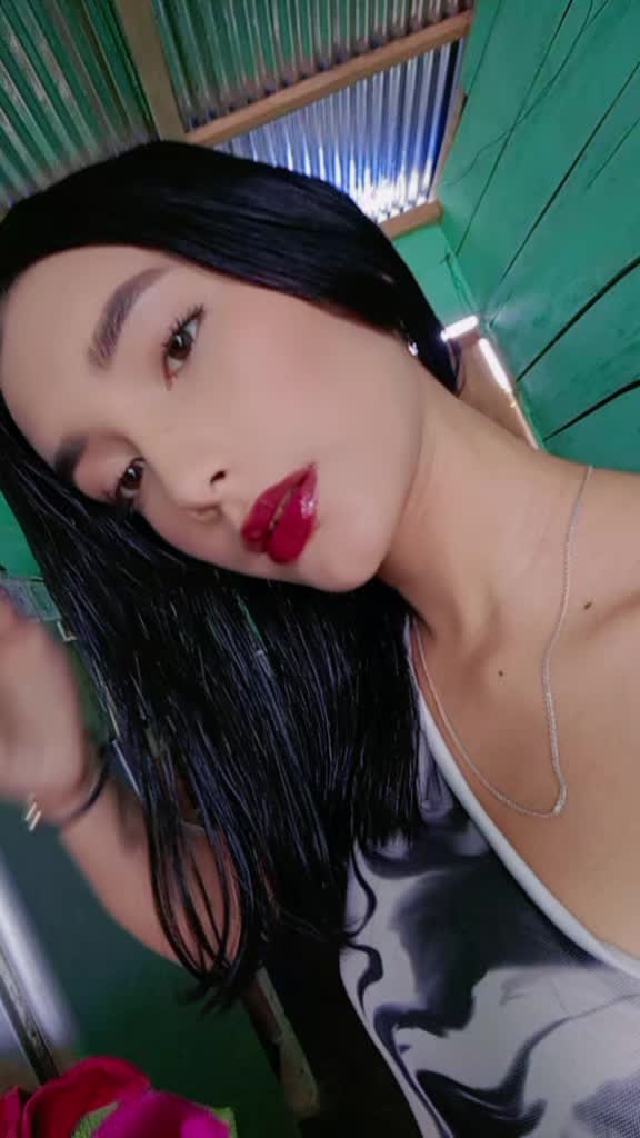 @Yilena🕷️