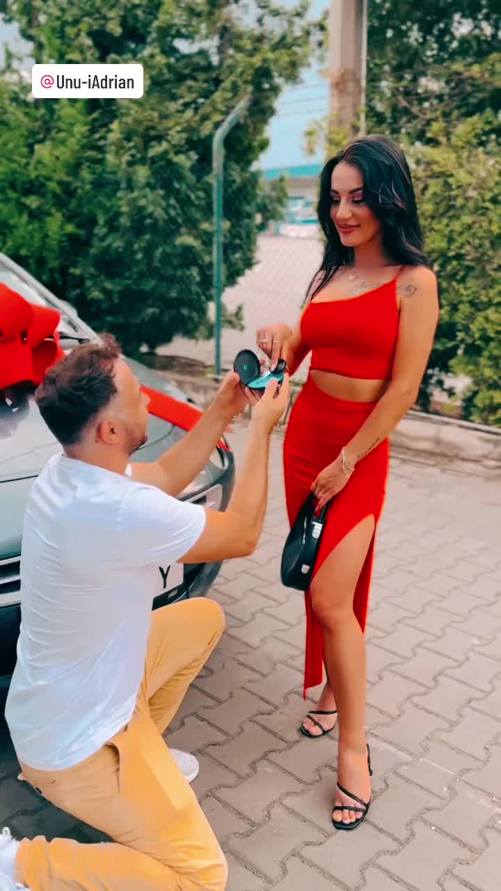 @Iamcarmenwhotfareyou