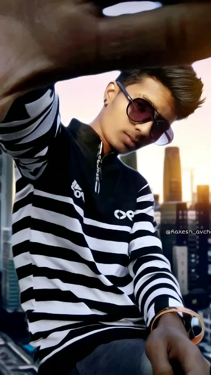 @"MH" 20 model { 😎 }