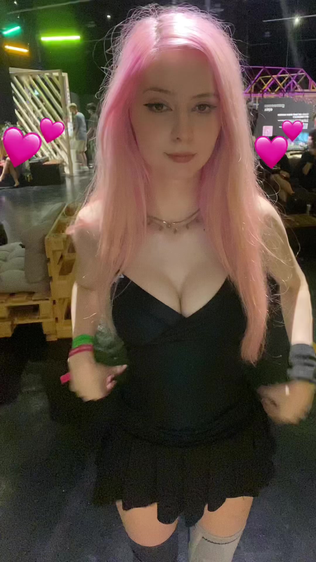 @twitch.tv/sickemoangel