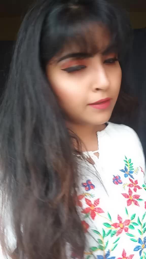 @Pratikshaa..🌸