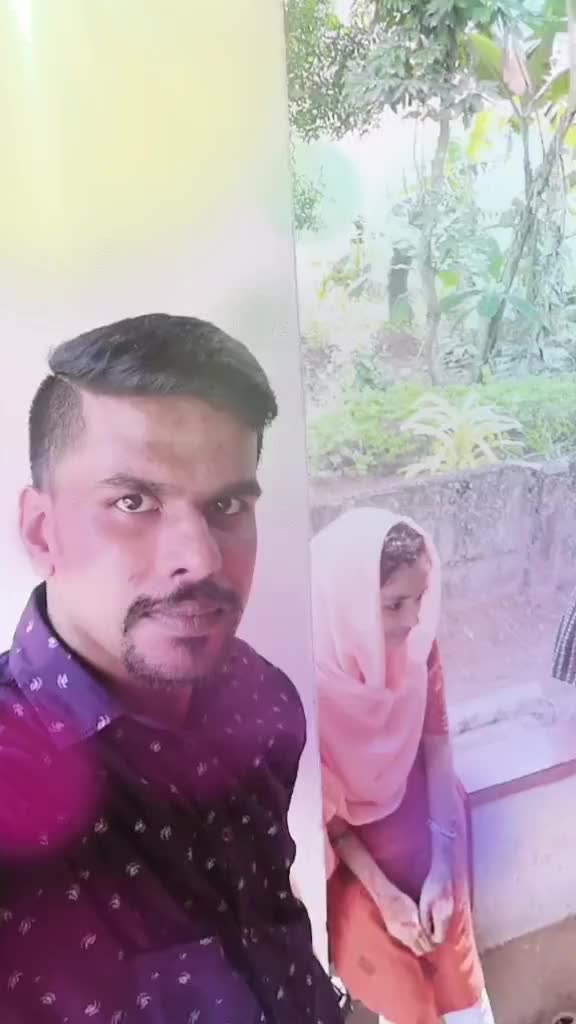 @തലപ്പാവില്ലാത രാജാവ്
