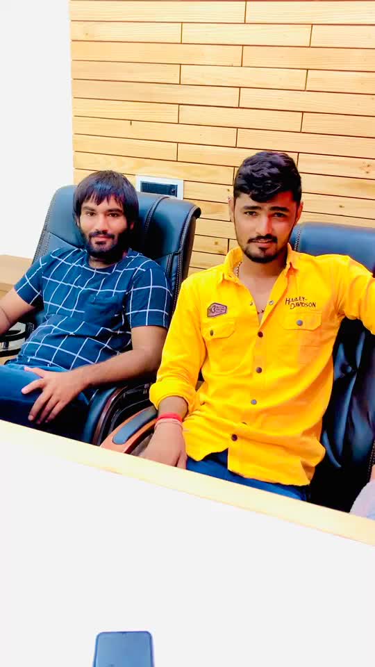 @user99100296160