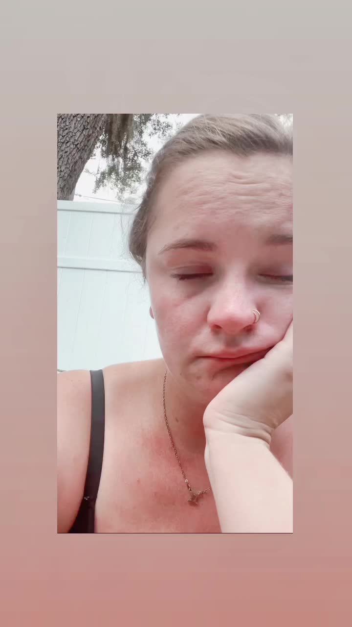 @Chelrose9
