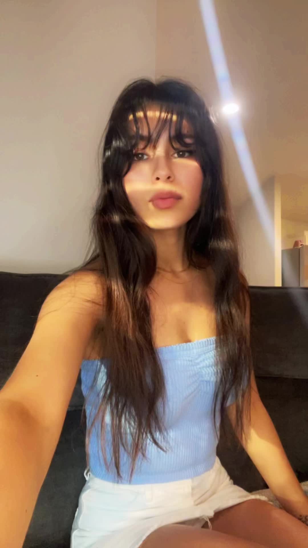 @Mia