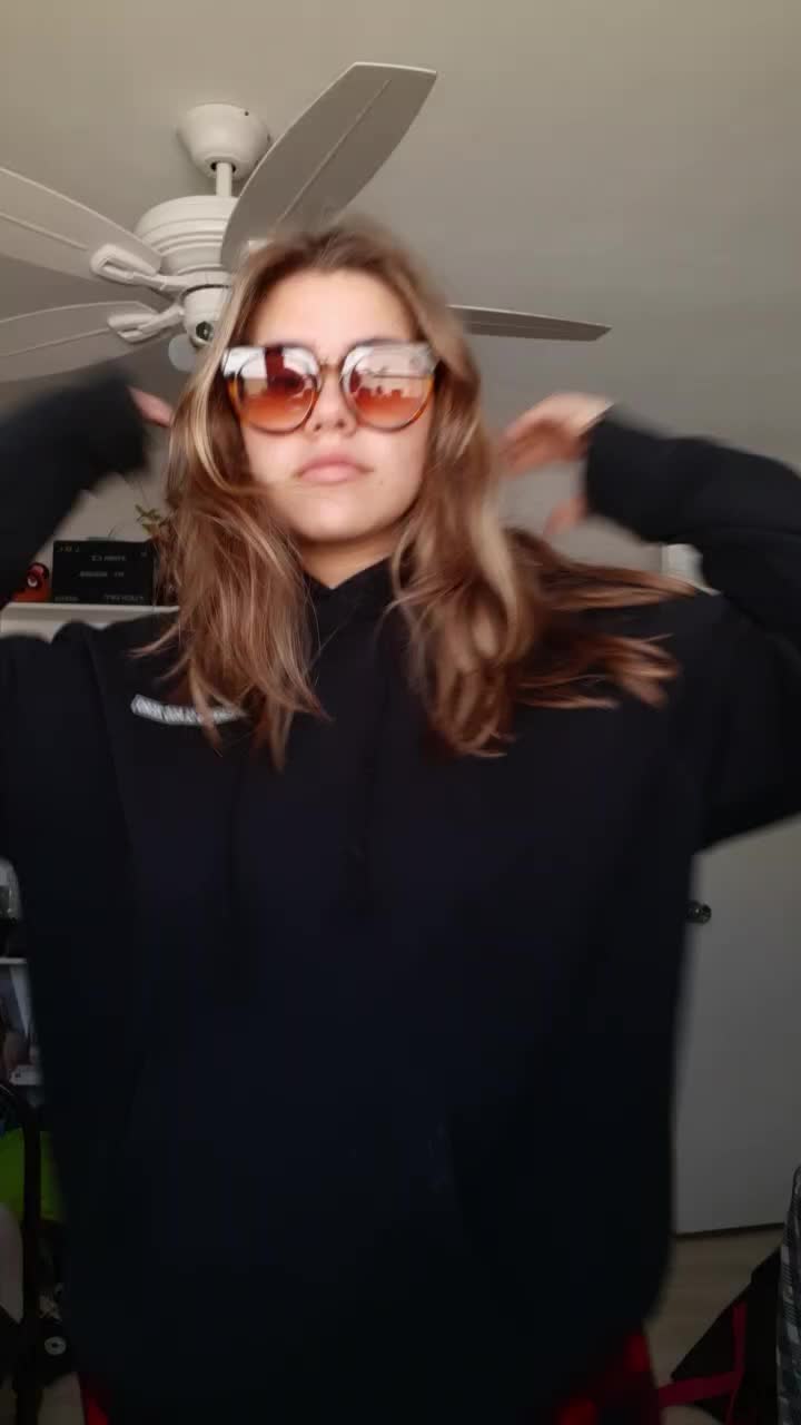 @Lara