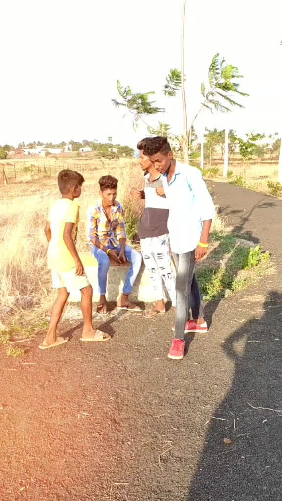 @👑_GIRISH ANKOSHE_👑