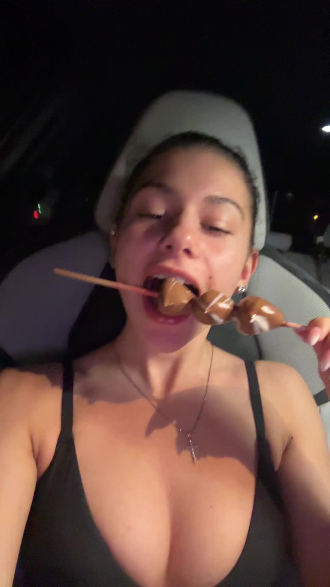 @carlie