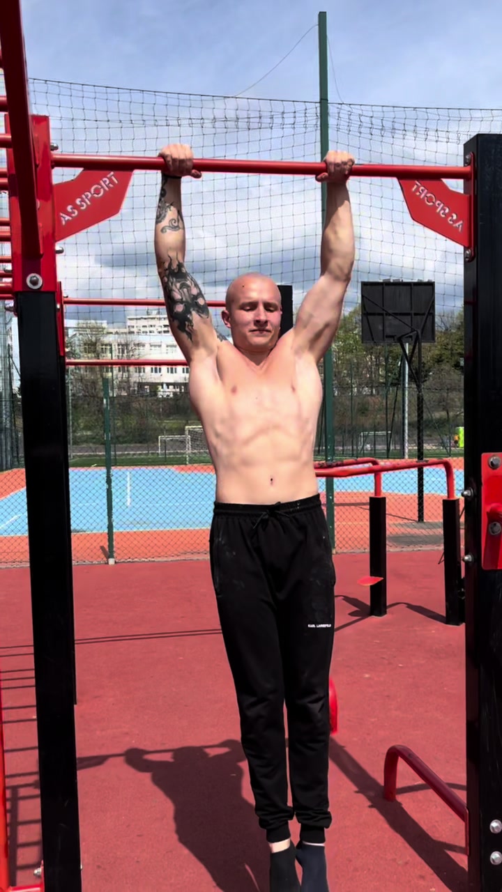 @tushevonthebars