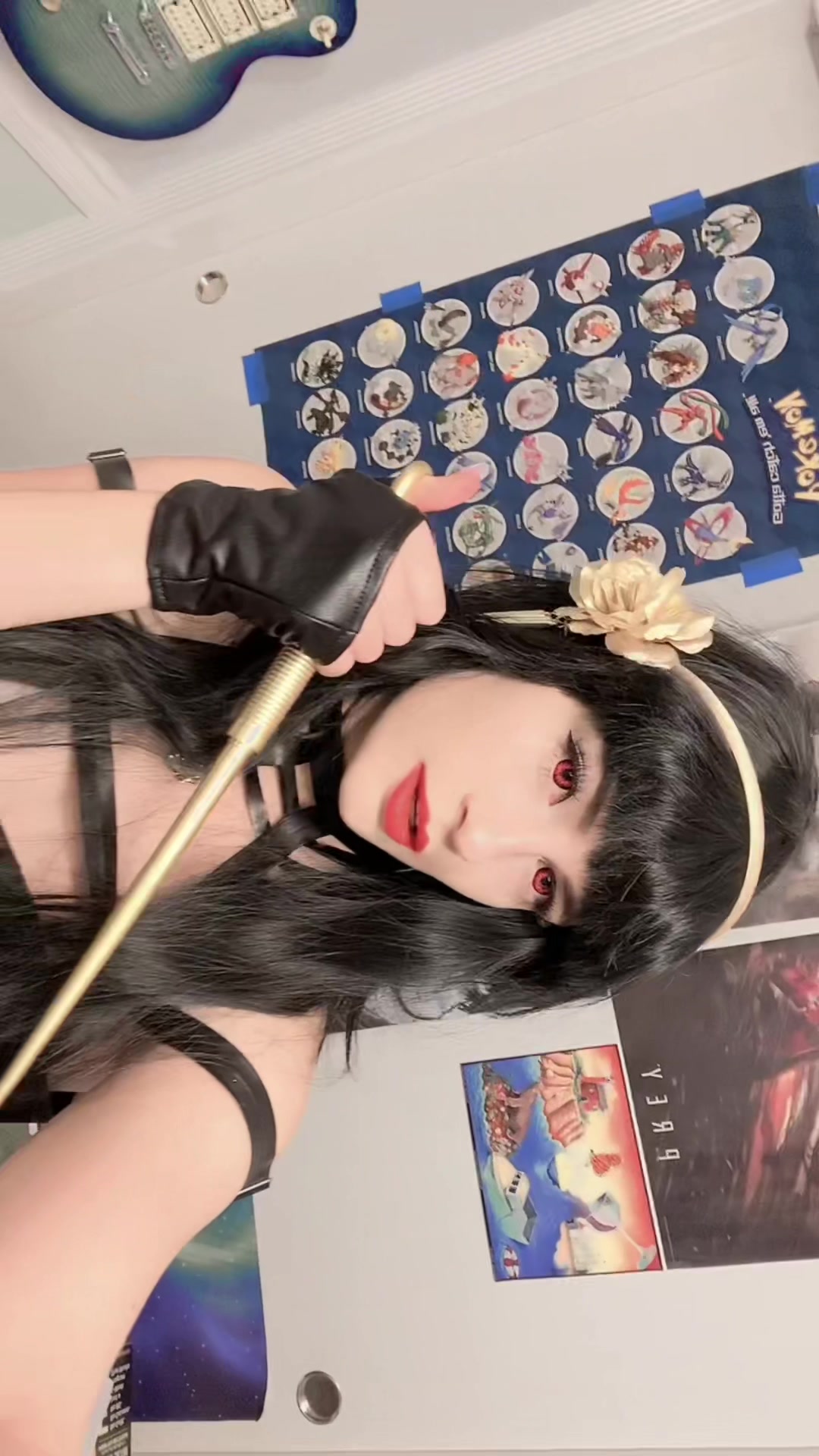 @Azura