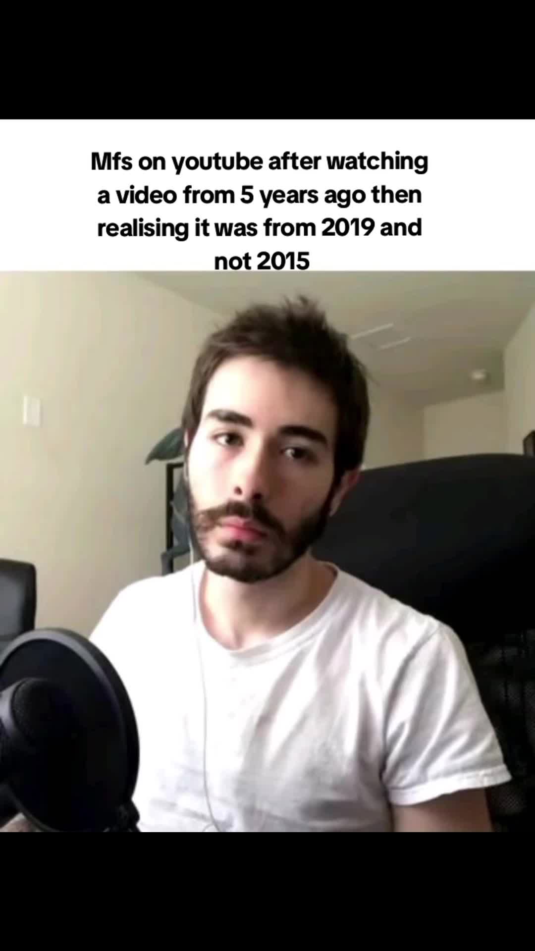 @☬