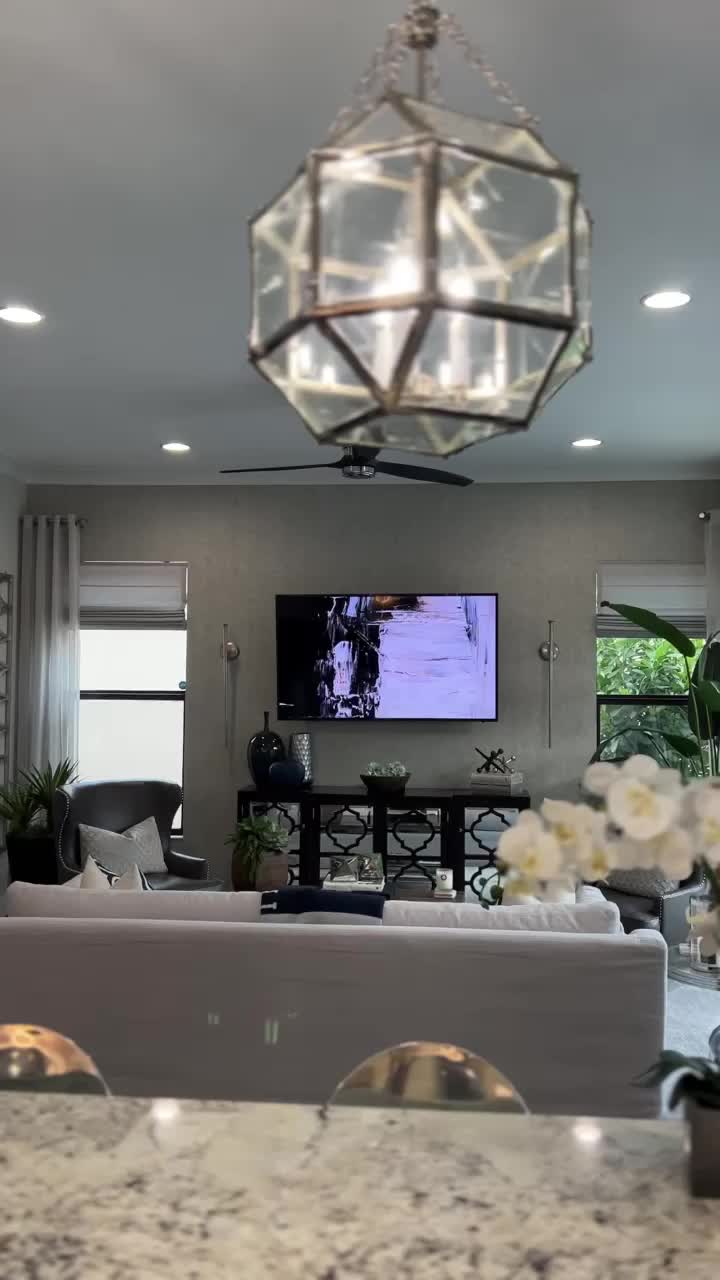 @HomeDecorChristy