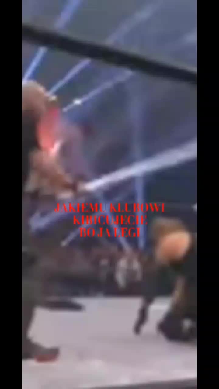 @Kropka243