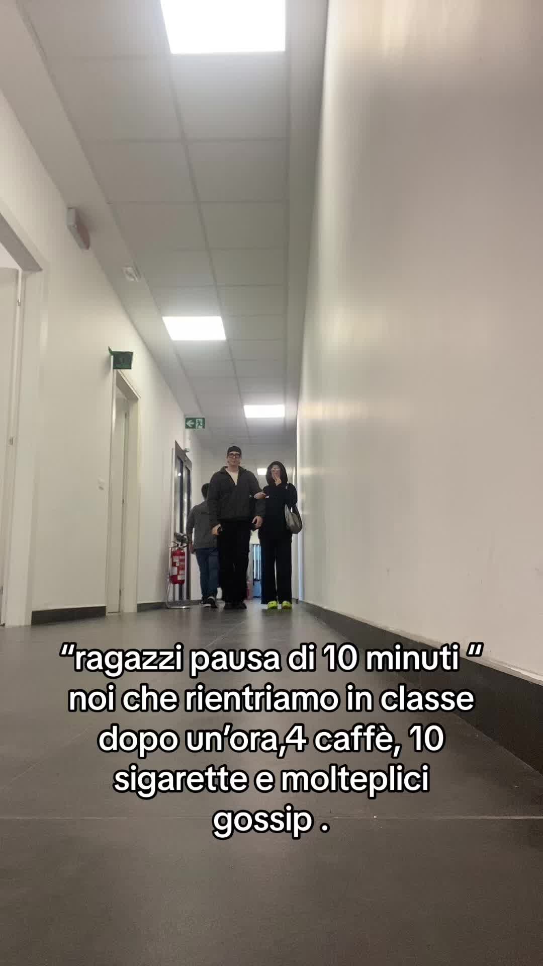@_stefanialibroiaa