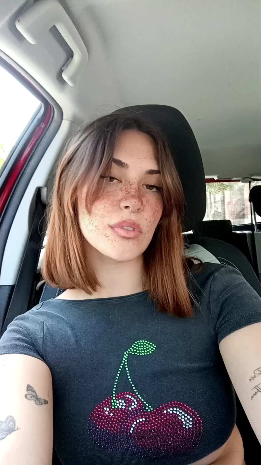 @Mar&iacute;a Albend&iacute;n