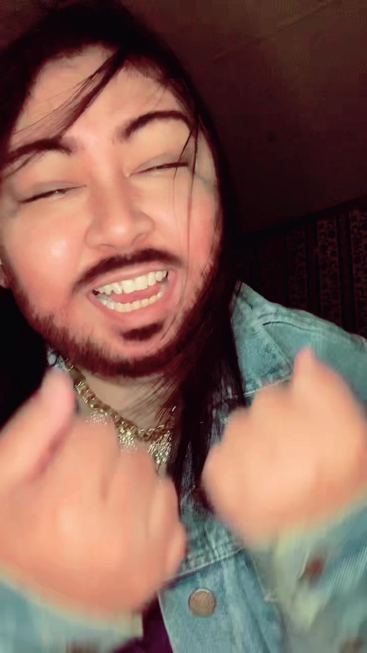 @Eggrollio