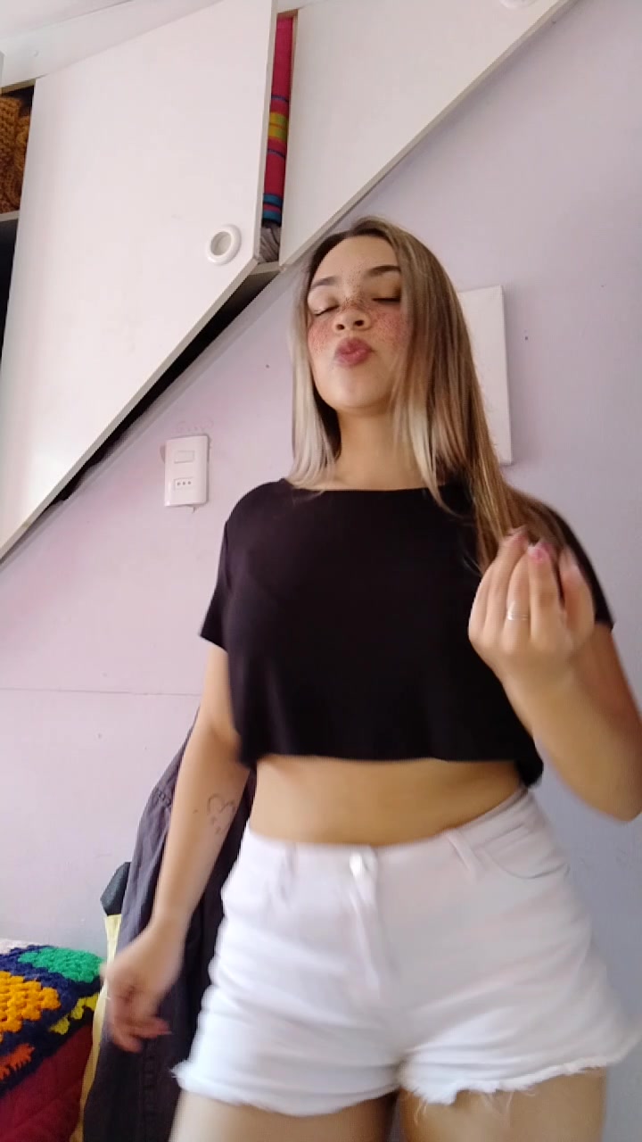 @Isidora