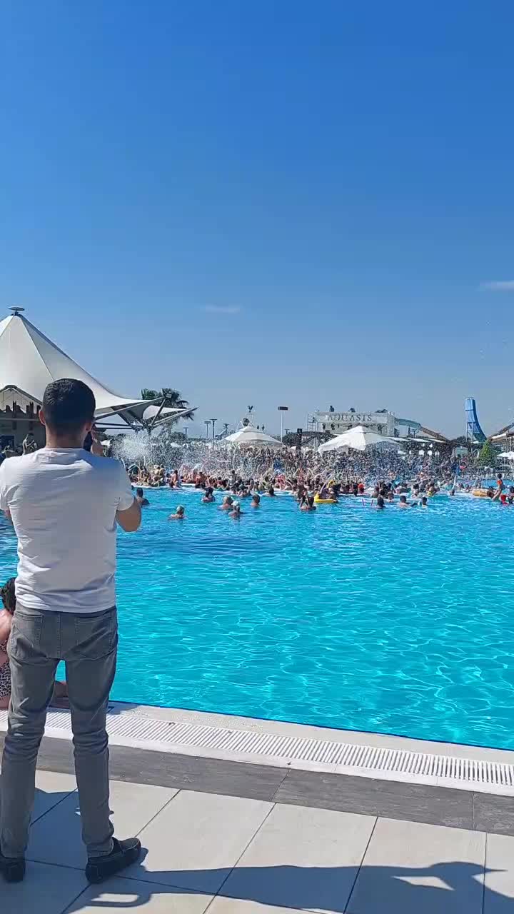 @MiraRoseDemir