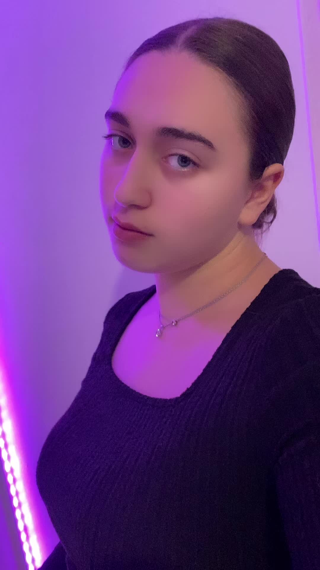 @Emelyne ᥫ᭡