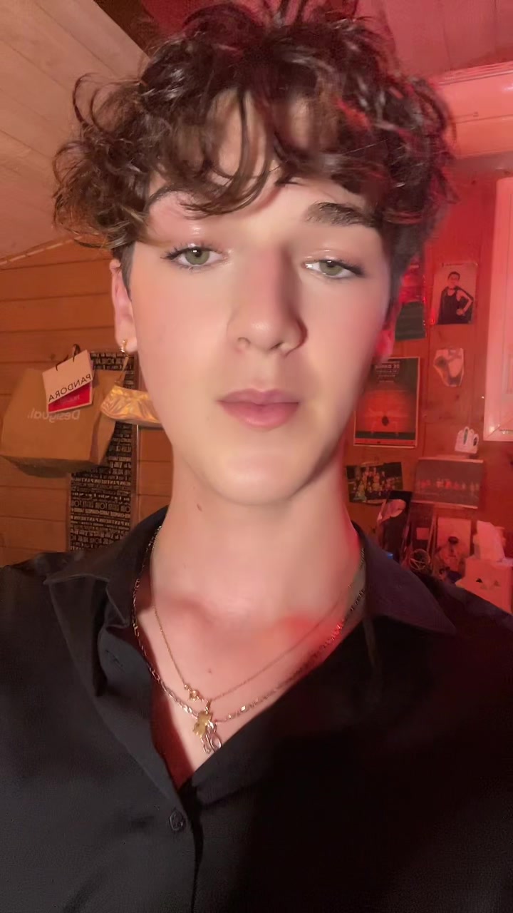 @Bᵏʸˡⁱᵉ💋