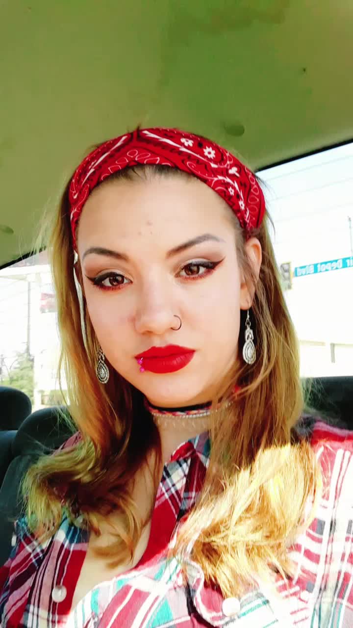 @Doll face 420