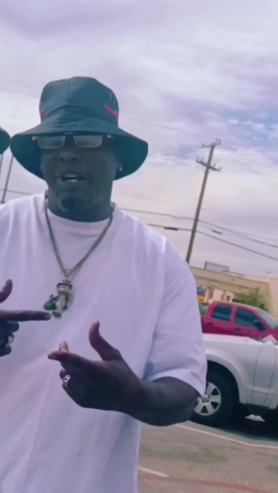 @6ixfo3_HHMG