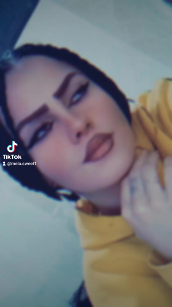 @Mela🖤💫🤍