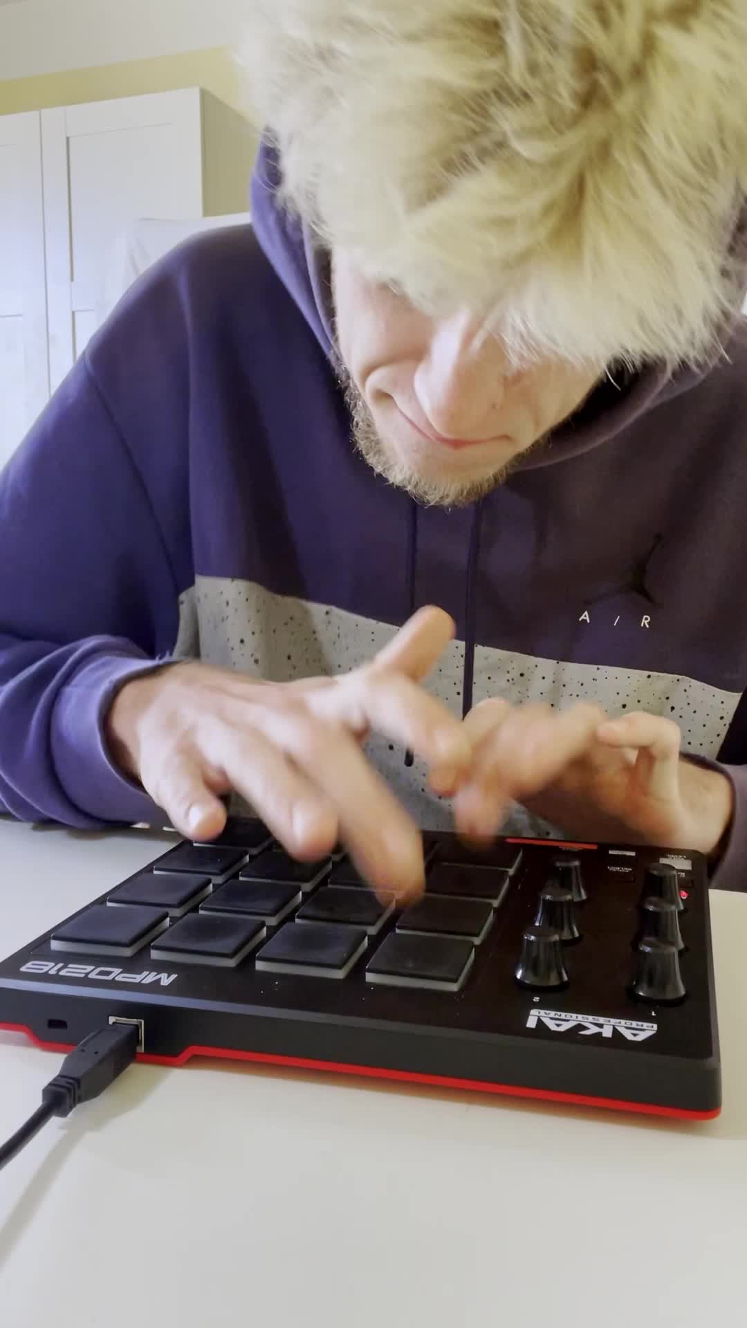 @Goodboy | Fingerdrummer