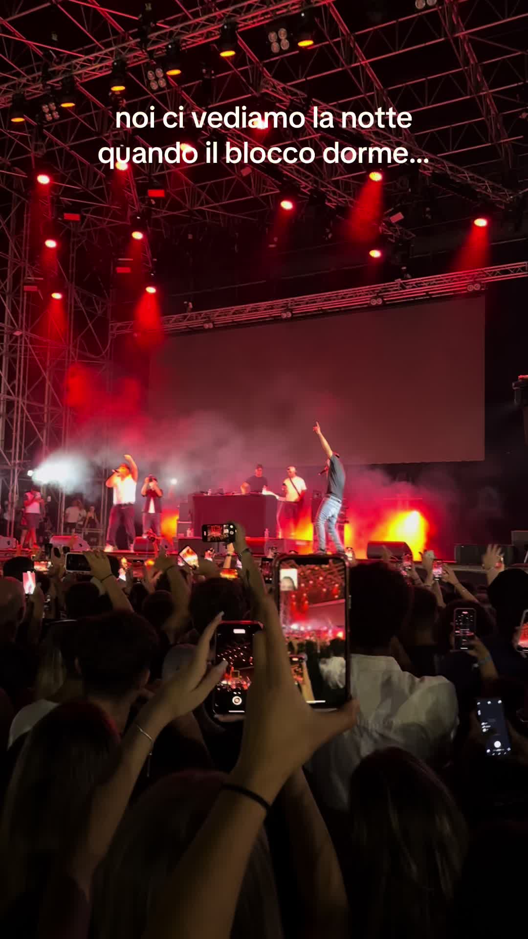 @vairoromina