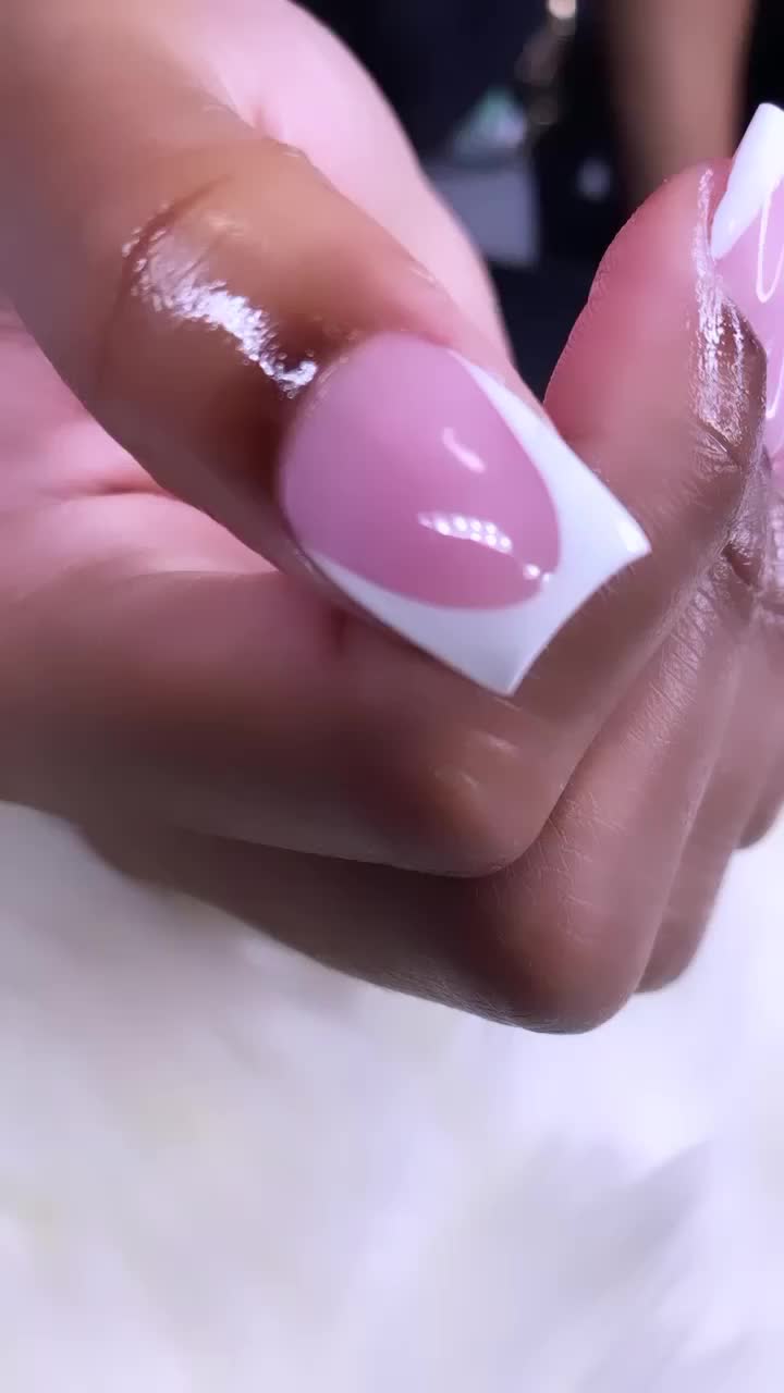 @Dimplesnailsbar