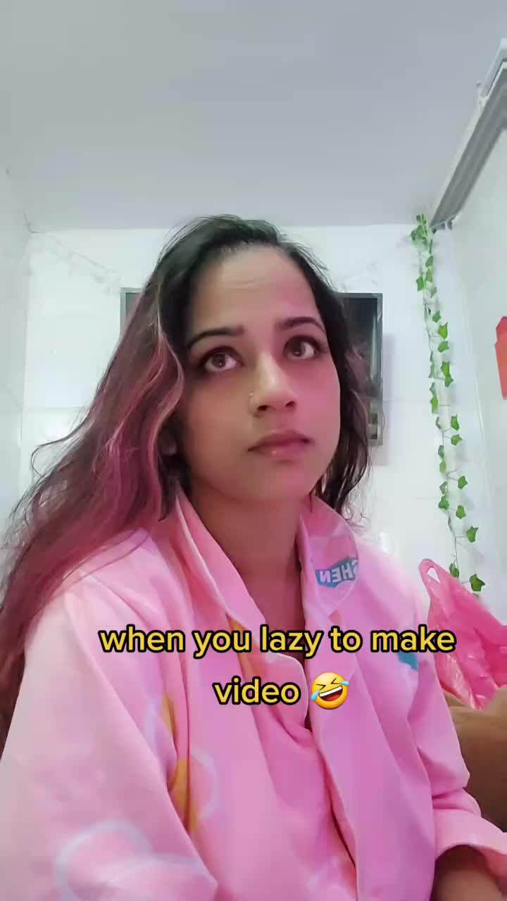 @Naina Hossain (one Queen 👑)