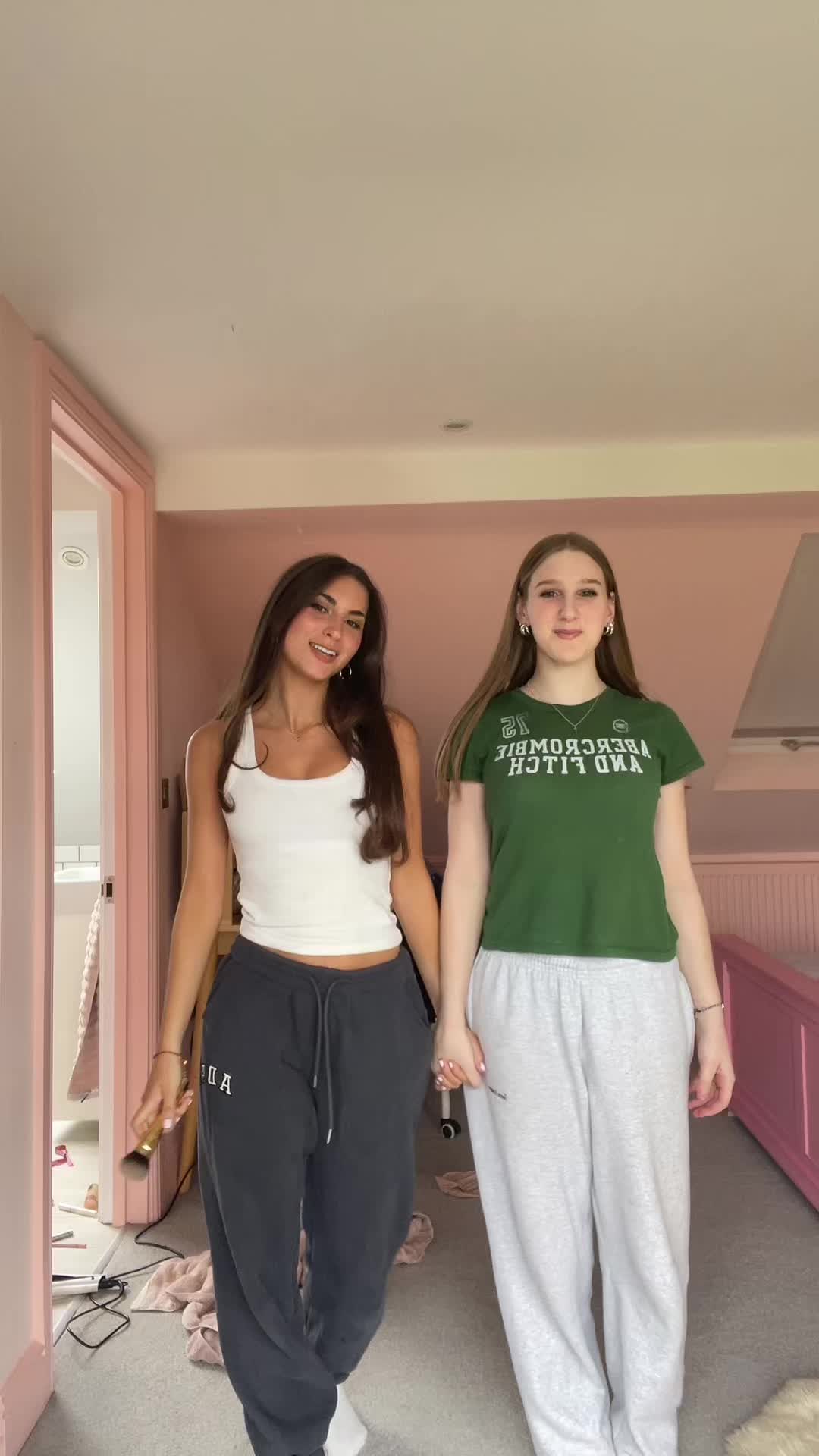 @Sienna