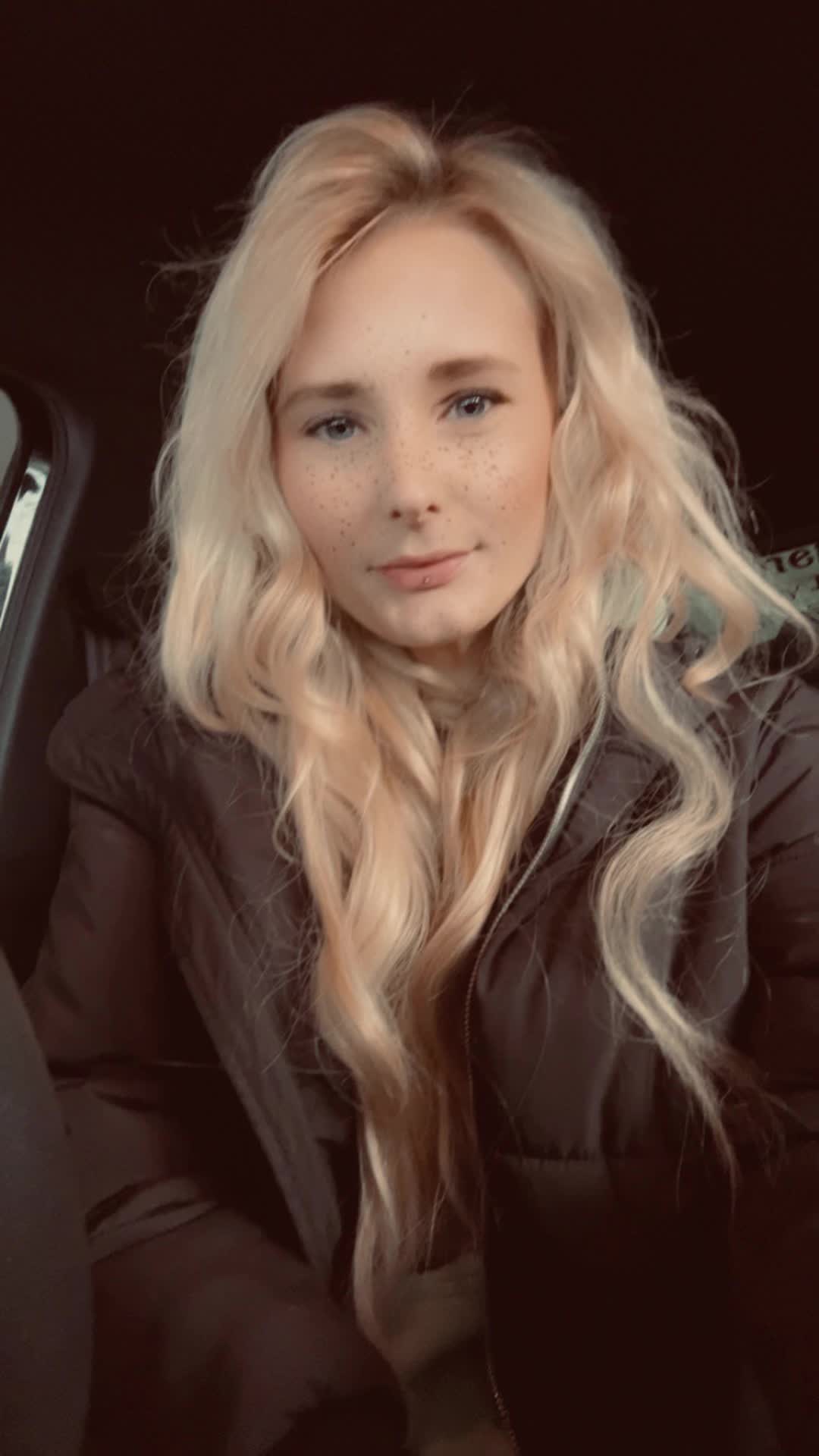 @Sophia