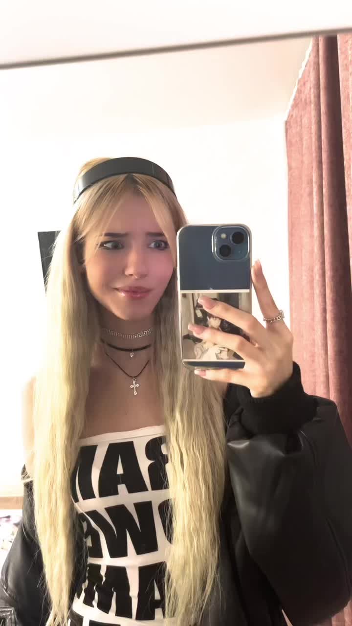 @🦋