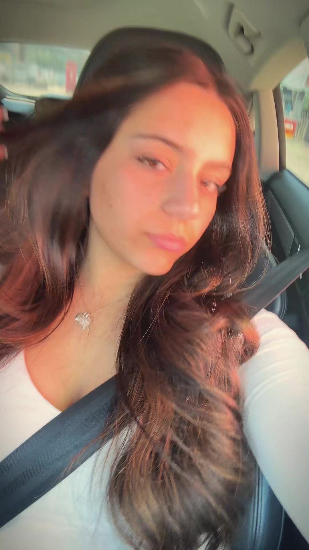 @️