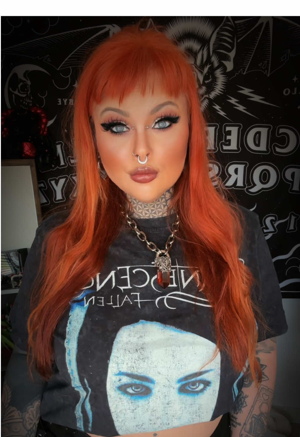 @𝔏𝔞𝔲𝔯𝔞 🥀