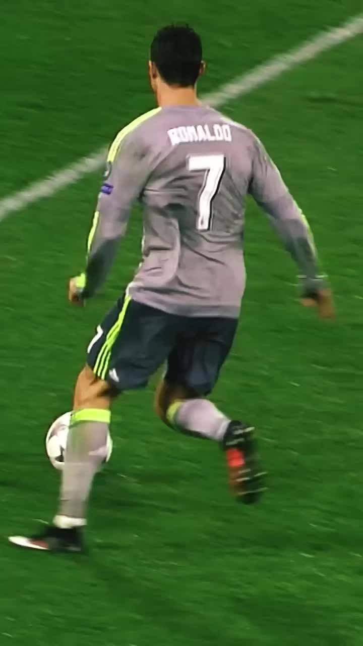 @UR • CRISTIANO CR7 2027