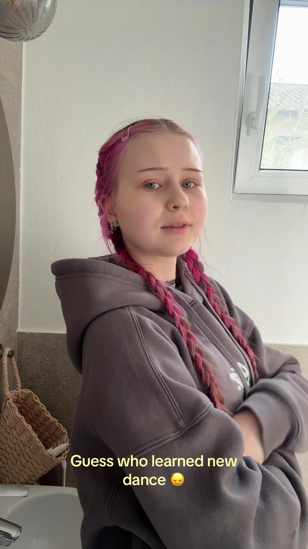 @𝓚🦄
