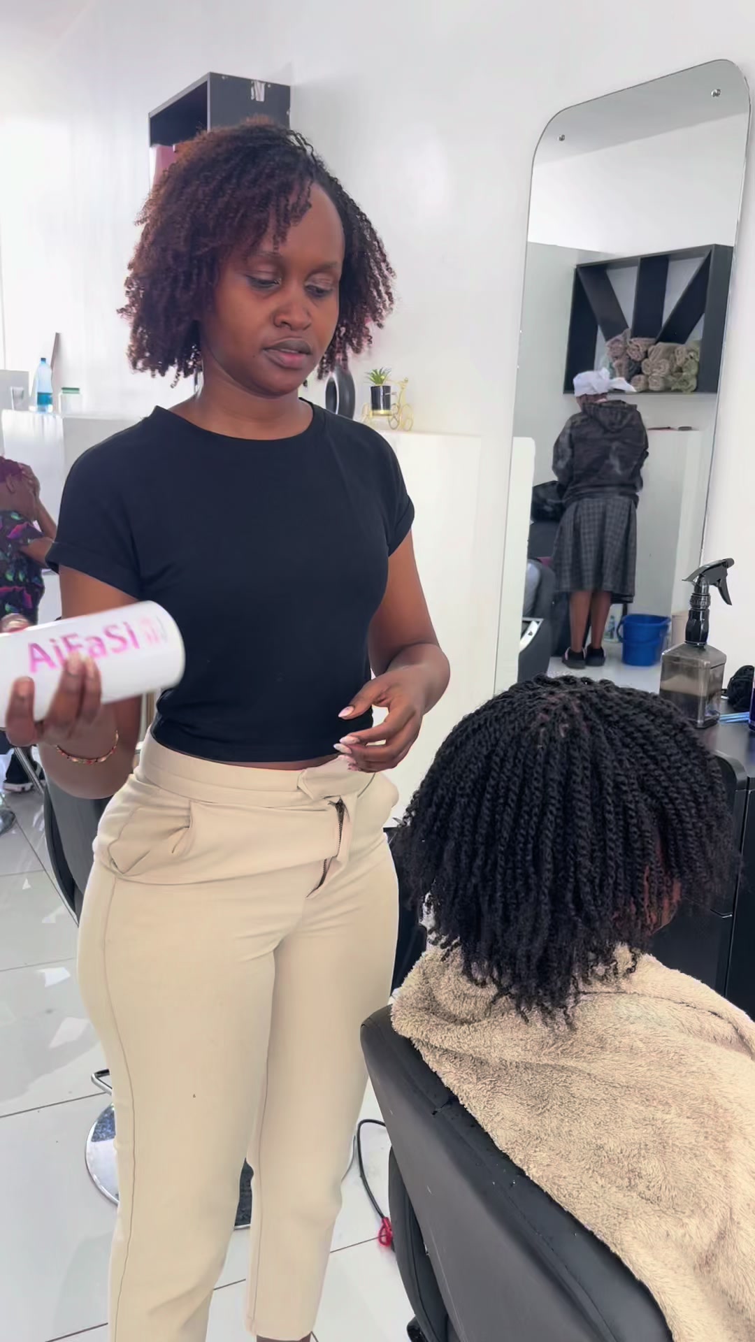@hair_by_phyll