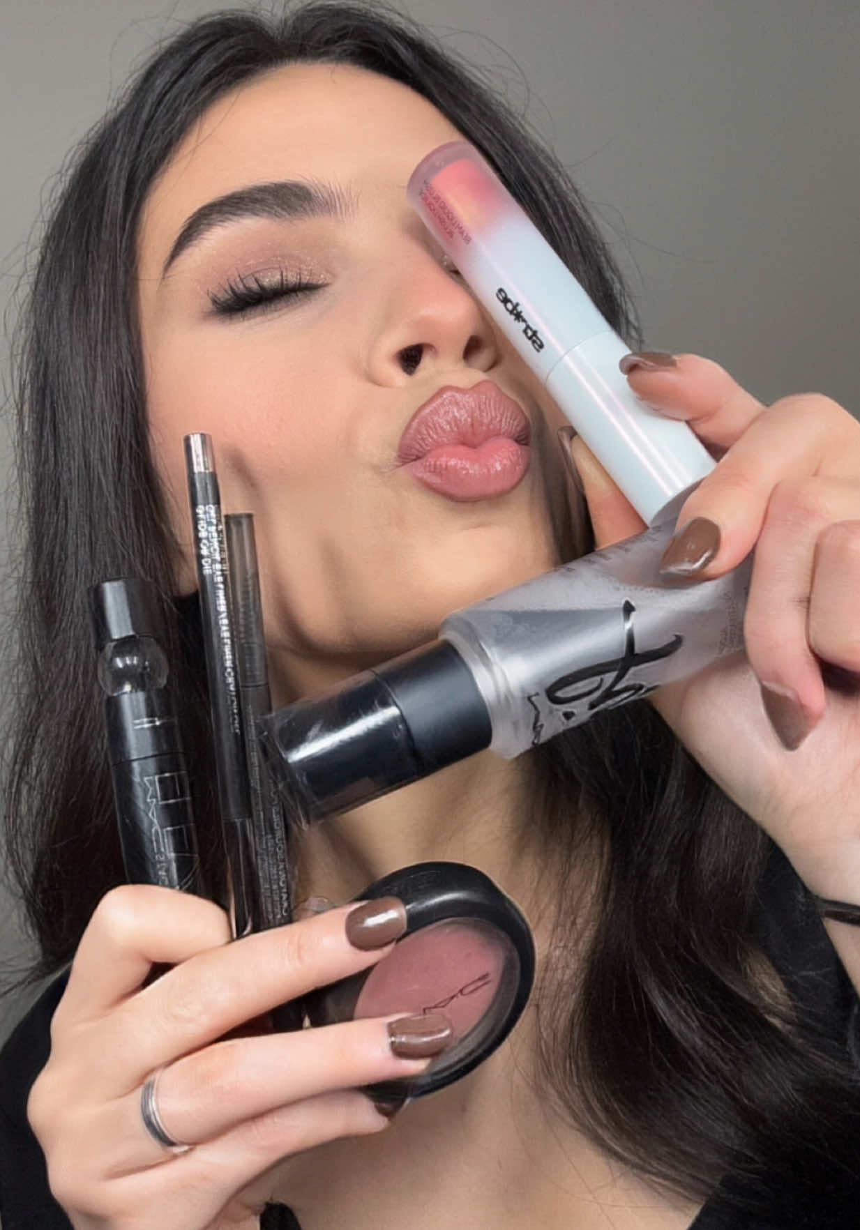 @adrianaiacoboni.mua