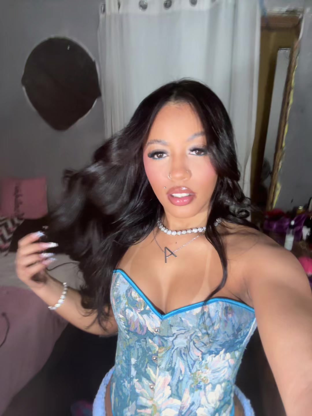 @Ofc_annasilva_