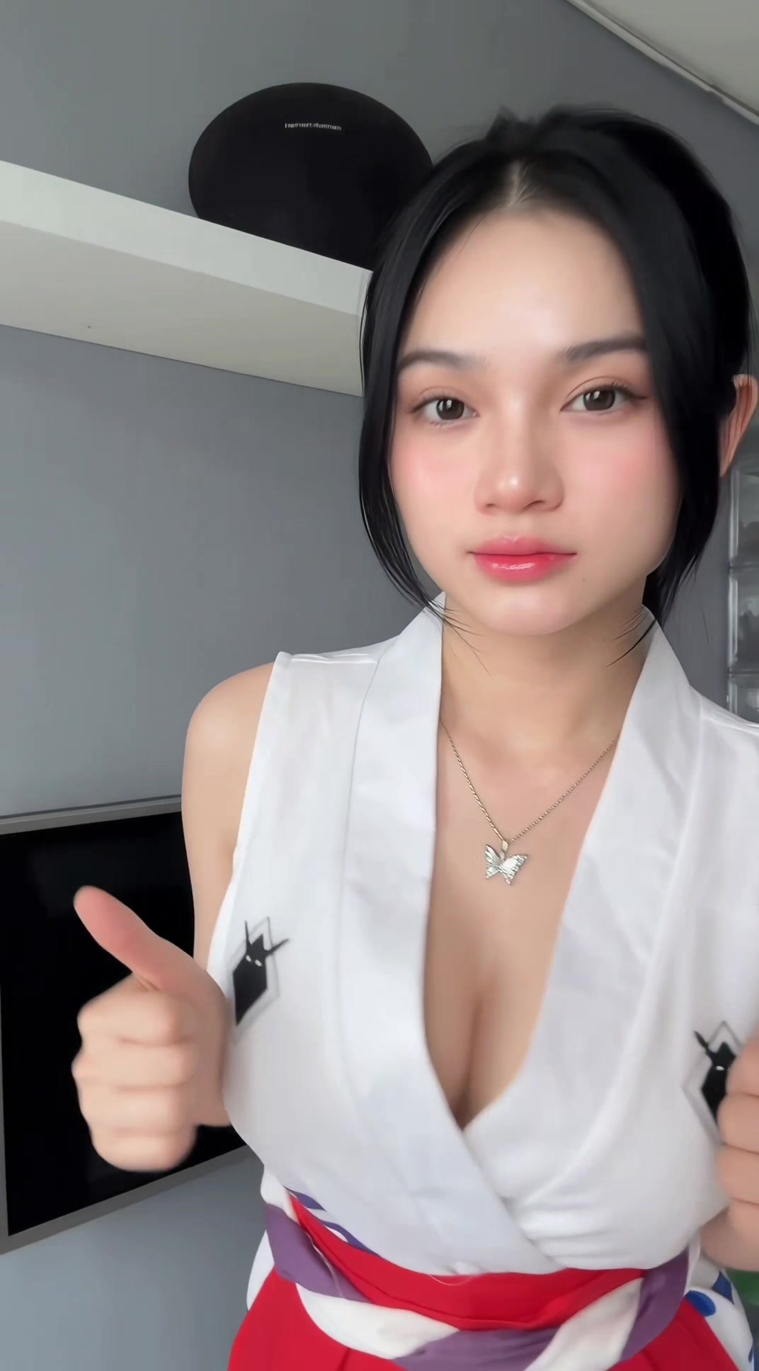 @flora0ne