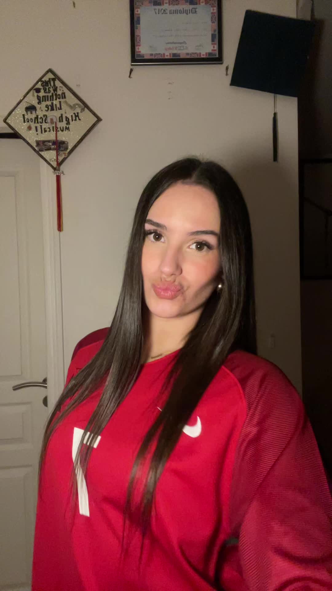 @Anais_lpft._