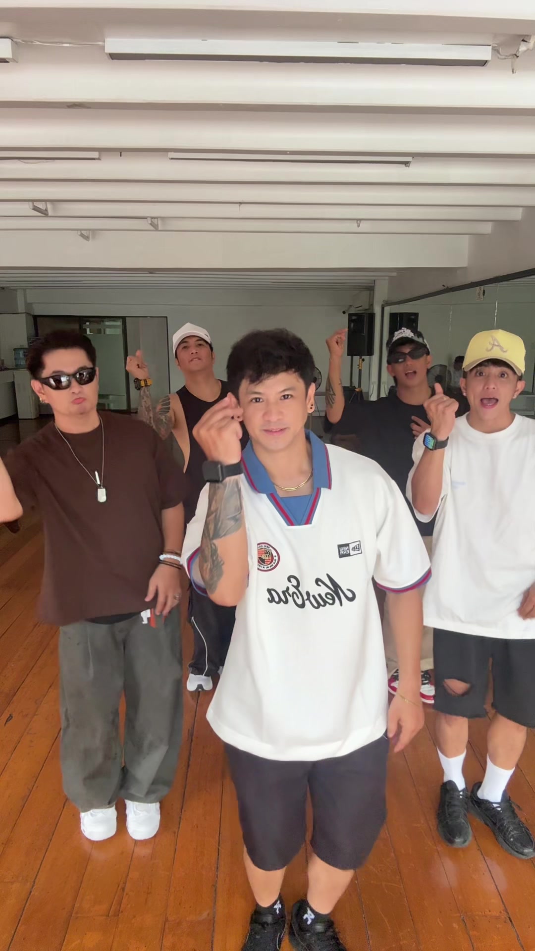 @Krazy Boyz Official