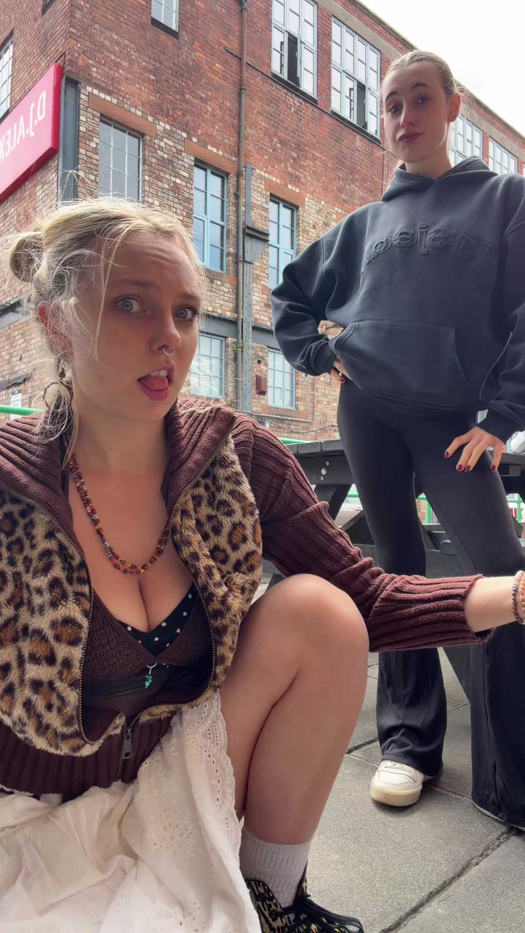 @Lisa Bowie