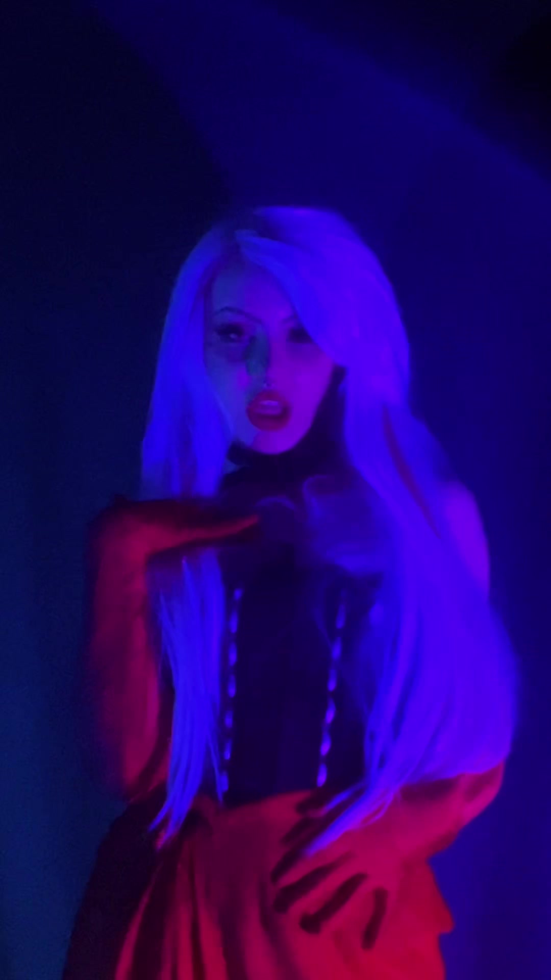 @𝙍𝙖𝙚 𝙍𝙖𝙚 🖤