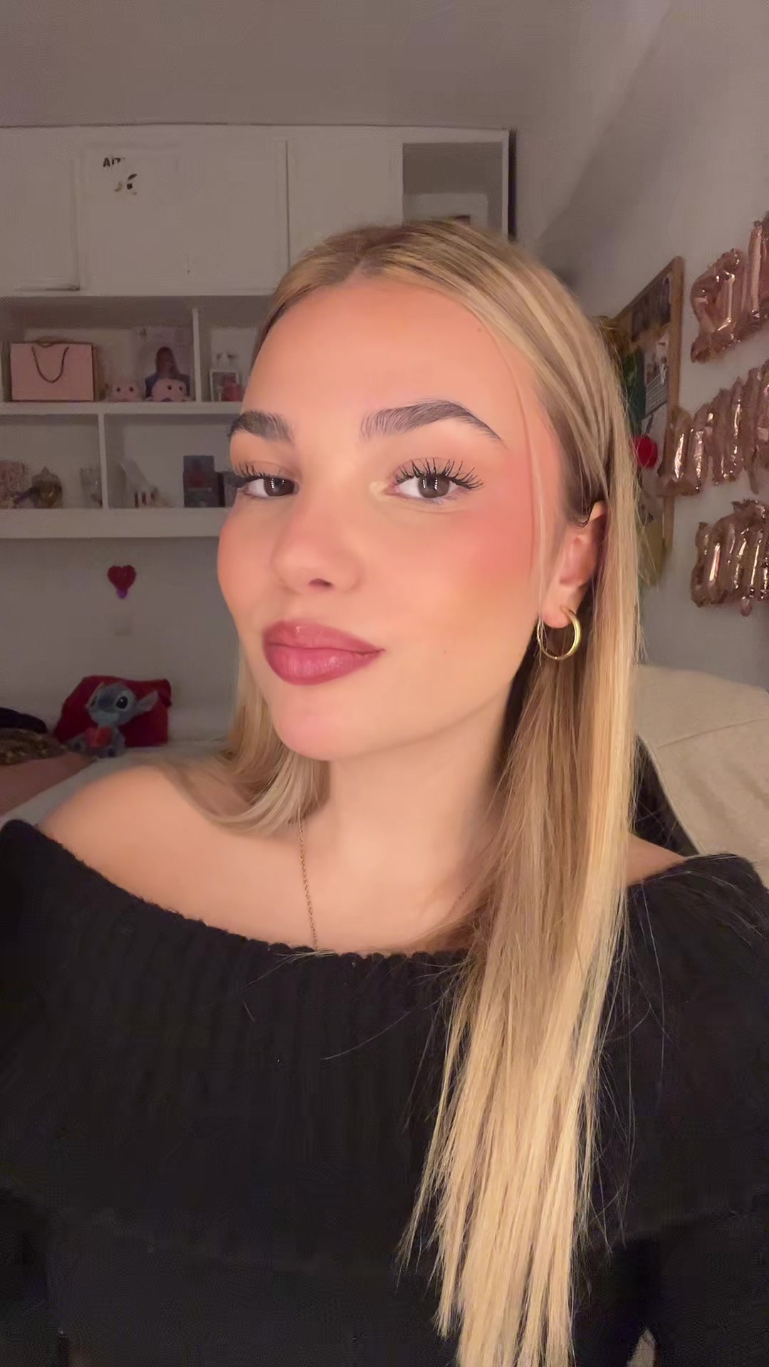 @𝒄𝒓𝒊𝒔𝒕𝒊𝒏𝒂