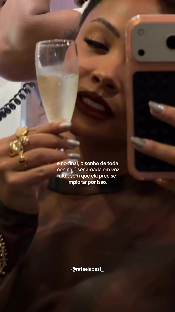 @Rafaela Moreira